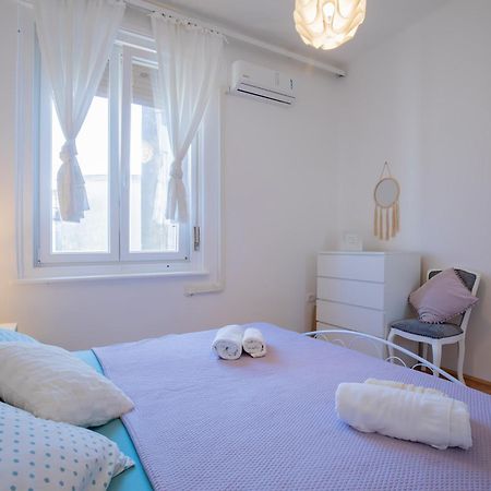 Amphitheater Apartment Пула Екстериор снимка